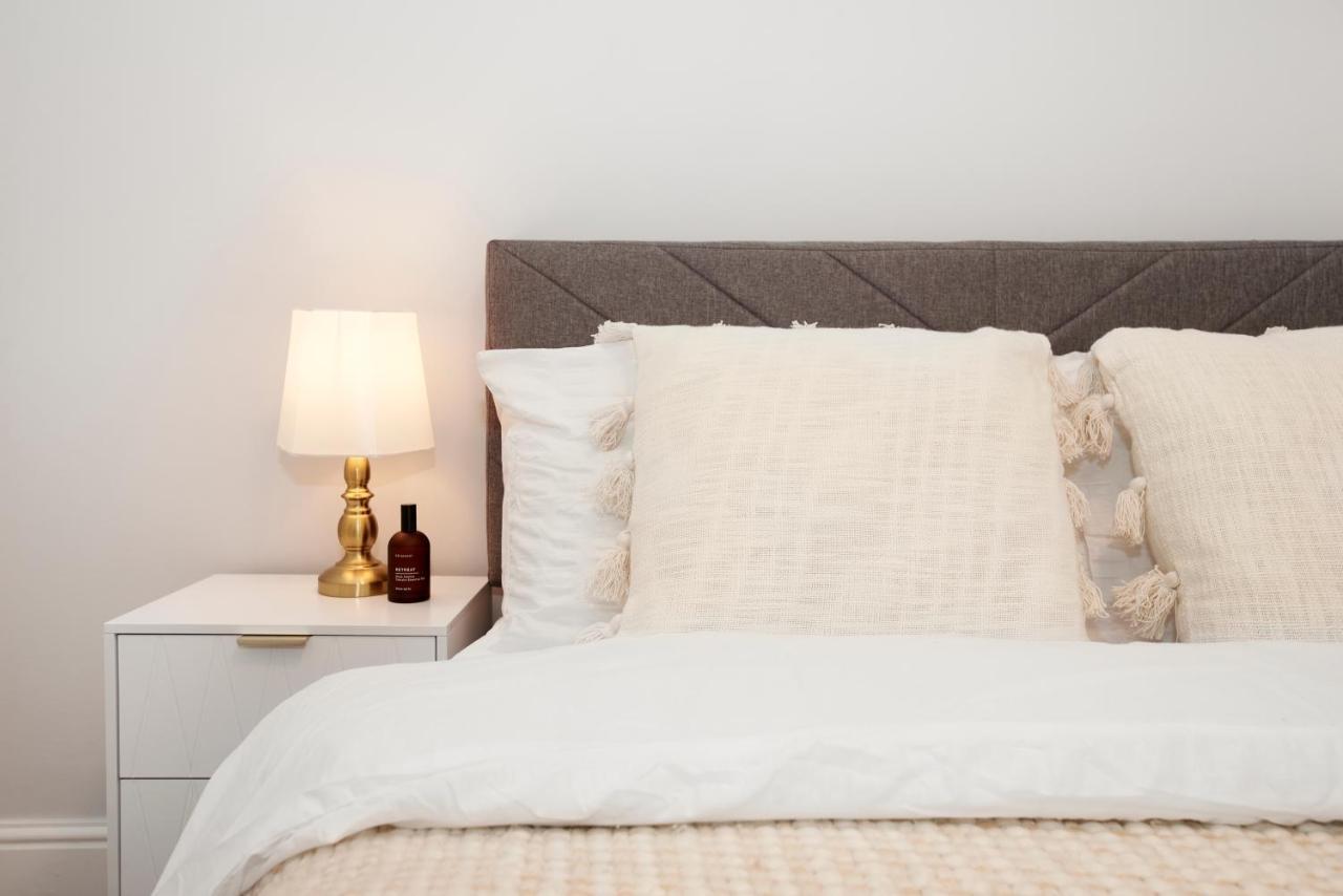 Excellent, Three Bedroom North London Apartment With Free Parking Luaran gambar