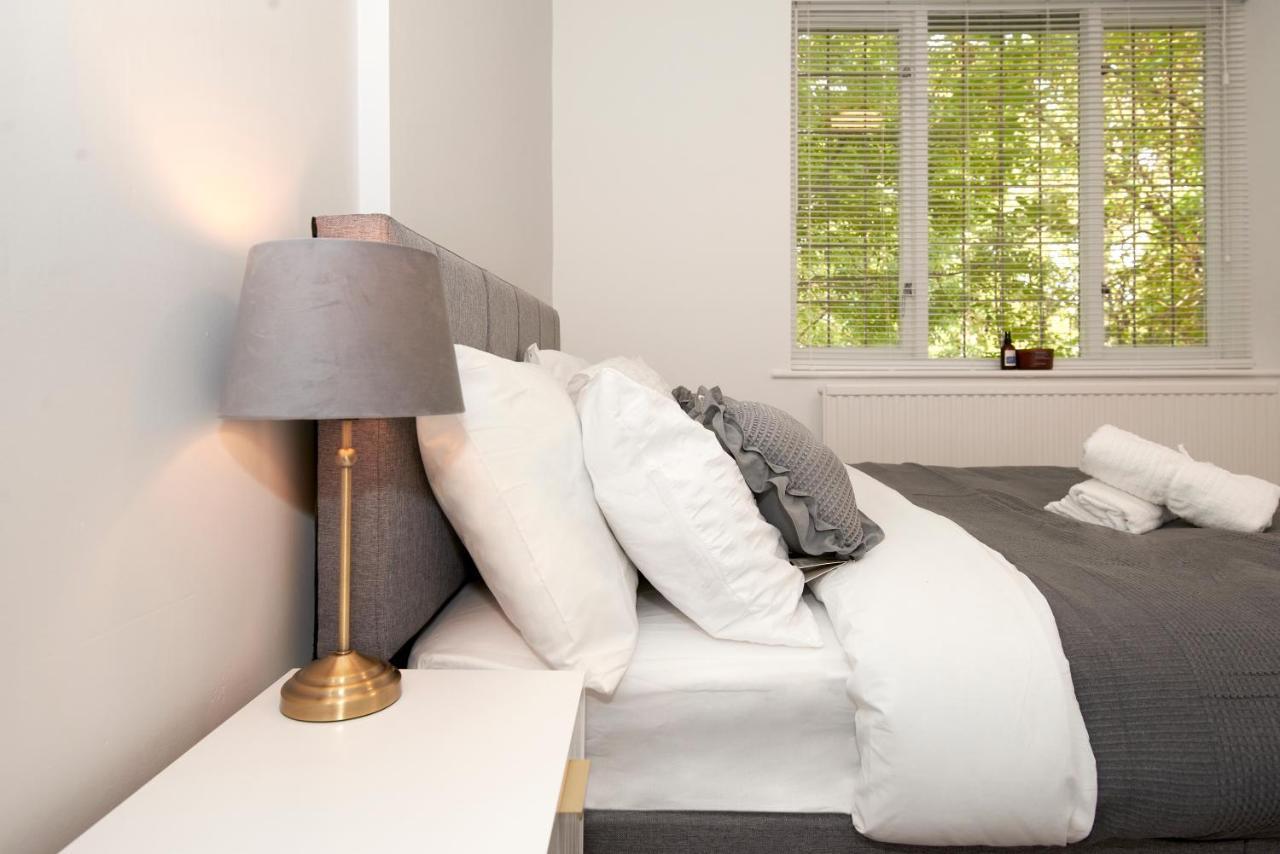 Excellent, Three Bedroom North London Apartment With Free Parking Luaran gambar
